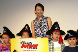 ディズニー・チャンネルの子ども向けゾーン「ディズニージュニア」放送開始記念イベントに登場した柴田倫世