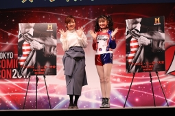菊地亜美（左）と久間田琳加