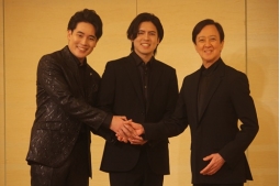 （左から）木村徹二、木村竜蔵、坂東玉三郎