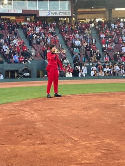 国歌斉唱を行った岡本幸太