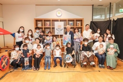 ディズニーが宮城県の子ども病院で絵本の読み聞かせ企画実施
