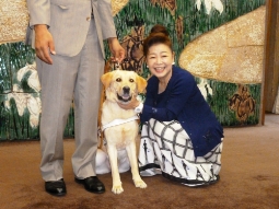 中村美律子、中部盲導犬協会へ２百万円寄付