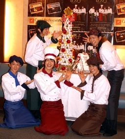 舞台「甘男子 ~あまだん~」の発表会見に出席した出演者たち（前列左から）小西成弥、水田航生、秋元龍太朗（後列左から）太田